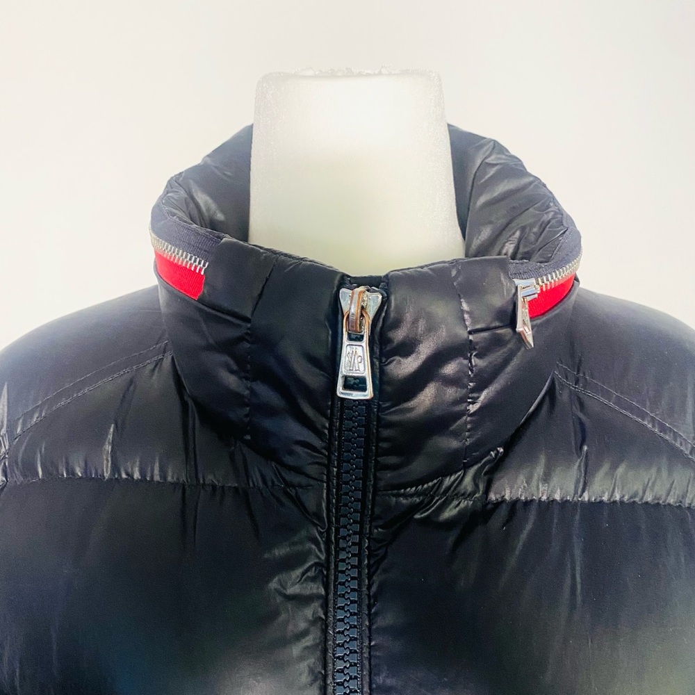 Authentic Moncler Puffer Jacket - Men’s dark navy - size 3